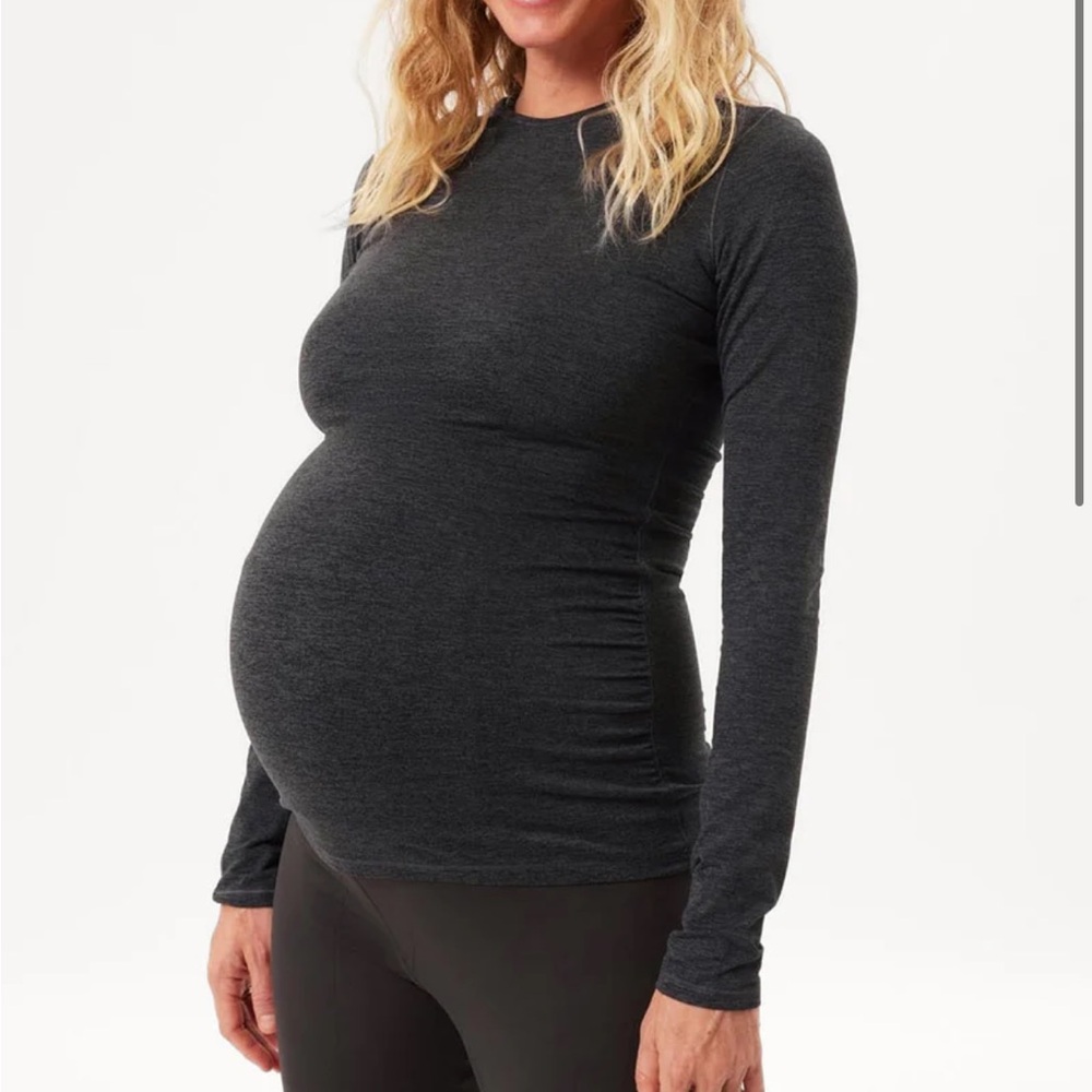 Last chance sale! Girlfriend Collective • Maternity Gray Marled Top Size S